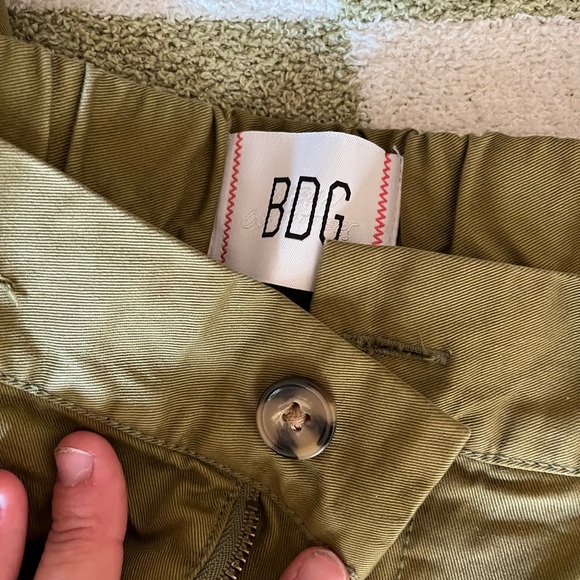 BDG Logan distressed pleated pant - Picture 4 of 5